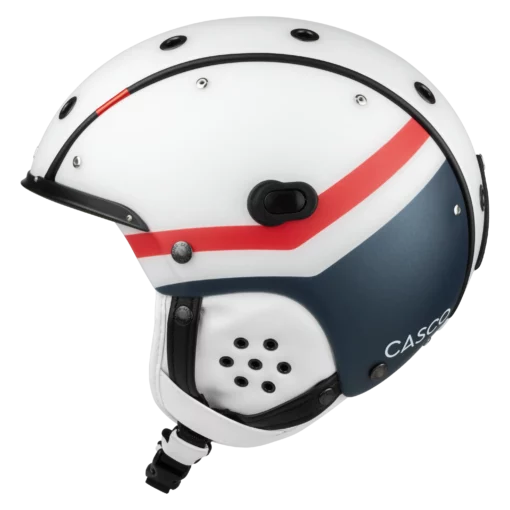 Weißer Casco SP-3 Spectre Skihelm mit blauem Unterteil, rotem Streifen, Ohrpads und gepolstertem Kinnriemen.
