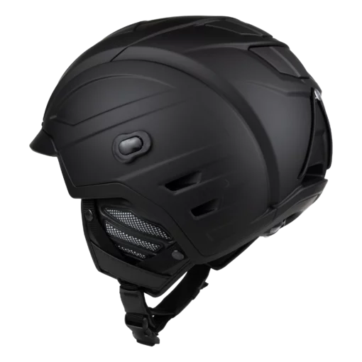 Schwarzer Casco SP-5 Prime Skihelm in Seitenansicht mit Belüftungsschlitzen und gepolstertem Ohrschutz.