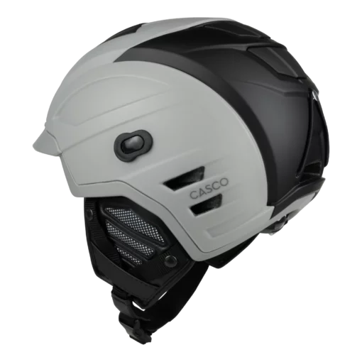 Grauer und schwarzer Casco SP-5 Skihelm in Seitenansicht mit Belüftungsschlitzen und Ohrpads.